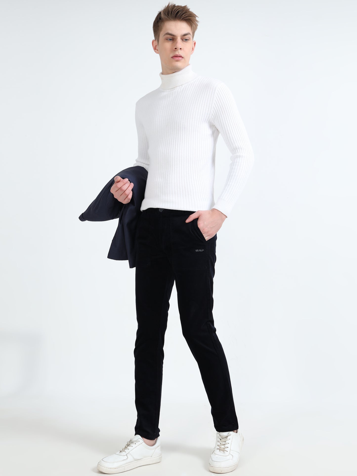 Men Black Printed Ankle Fit Casual Trousers