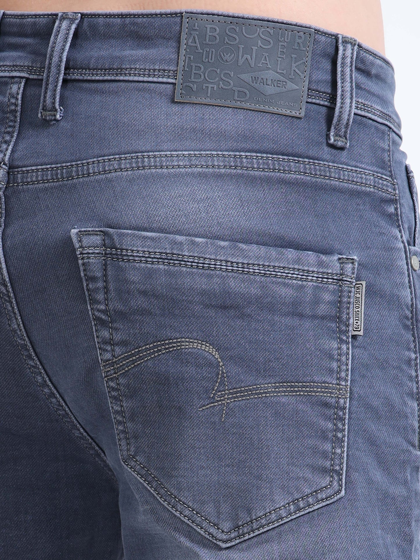 Men Blue Light Fade Ankle Fit Jeans