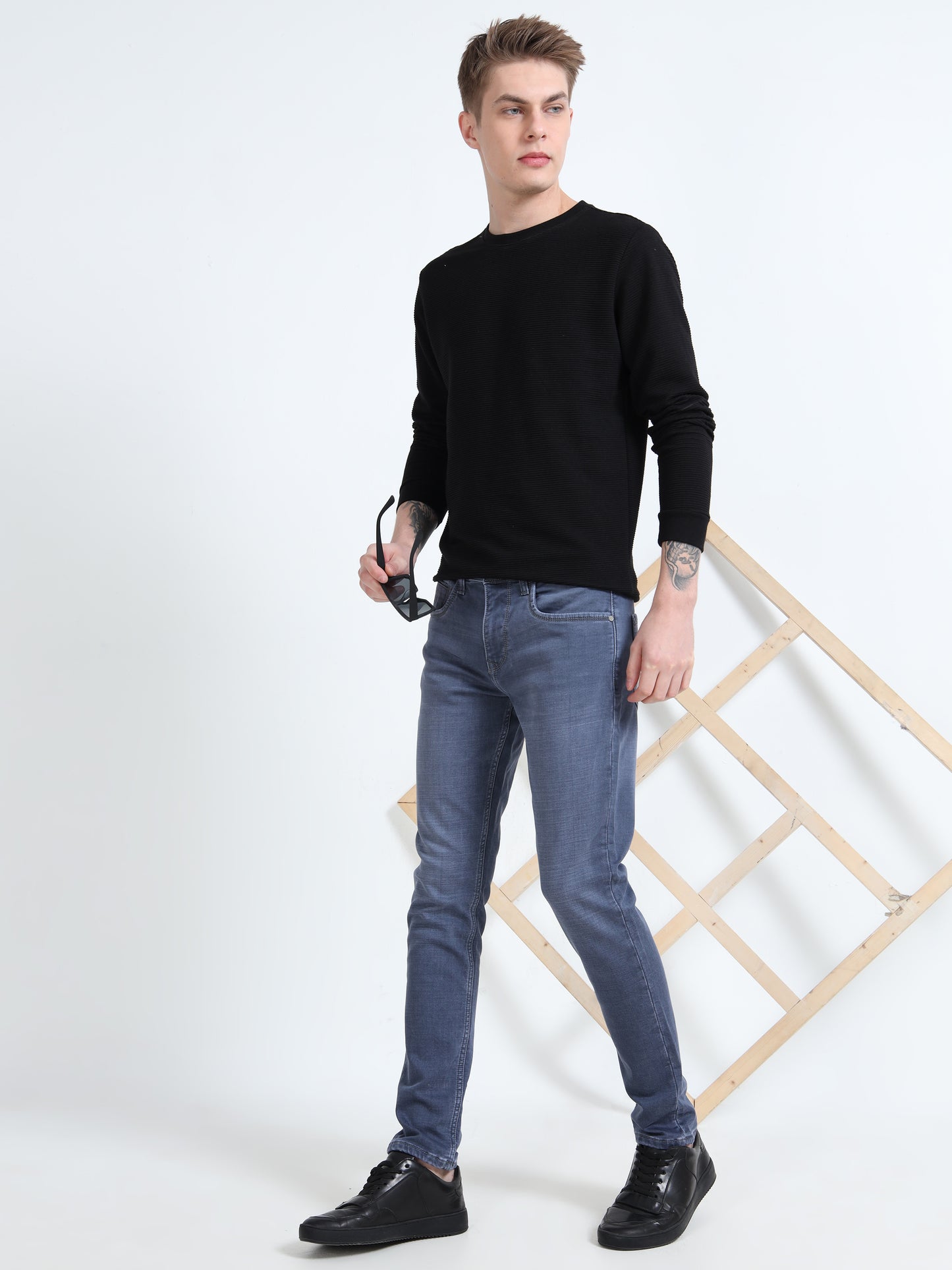 Men Blue Light Fade Ankle Fit Jeans